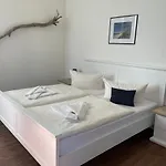 בית הארחה Frohsinn Auf Ruegen 4*
