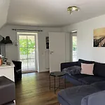 Frohsinn Auf Ruegen 게스트하우스 4*