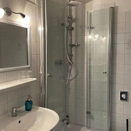 Frohsinn Auf Ruegen Pensionat 4*