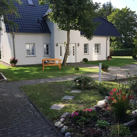 Frohsinn Auf Ruegen Guest house 3*
