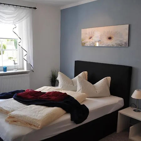 Pensionat Frohsinn Auf Ruegen 4*